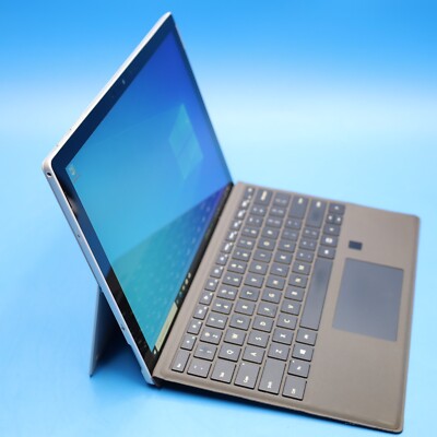 Microsoft Surface Pro Core i3 4GB RAM 128GB WiFi Platinum