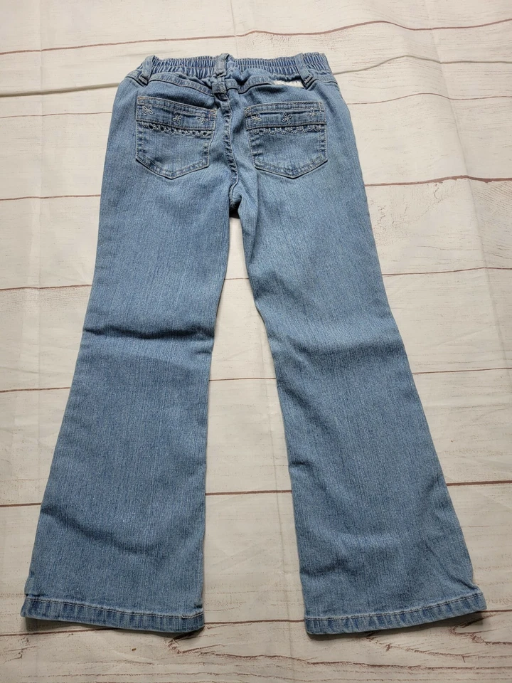 Pantalones de mezclilla Bongo para niñas talla 5 con pedrería brillante  Foto 2 de 4