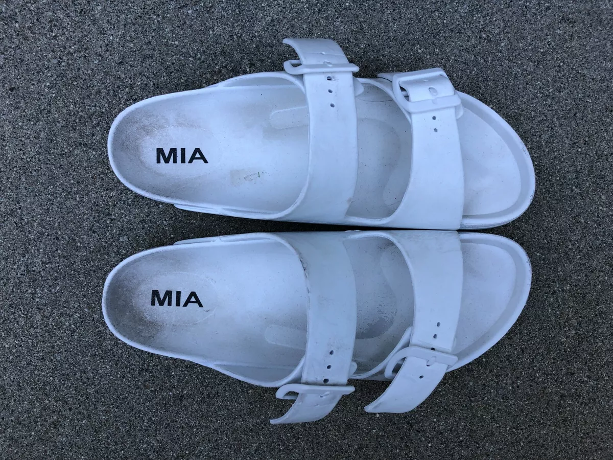 Mia sandals sales shoe dept
