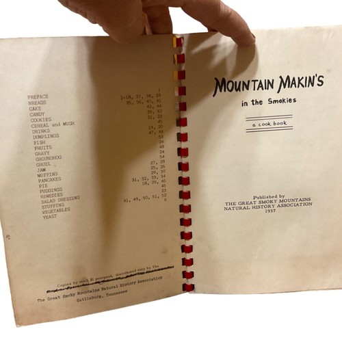 Mountain Makin’s in the Smokies A Cookbook Recipes Comb Binding 1957 - Picture 3 of 3