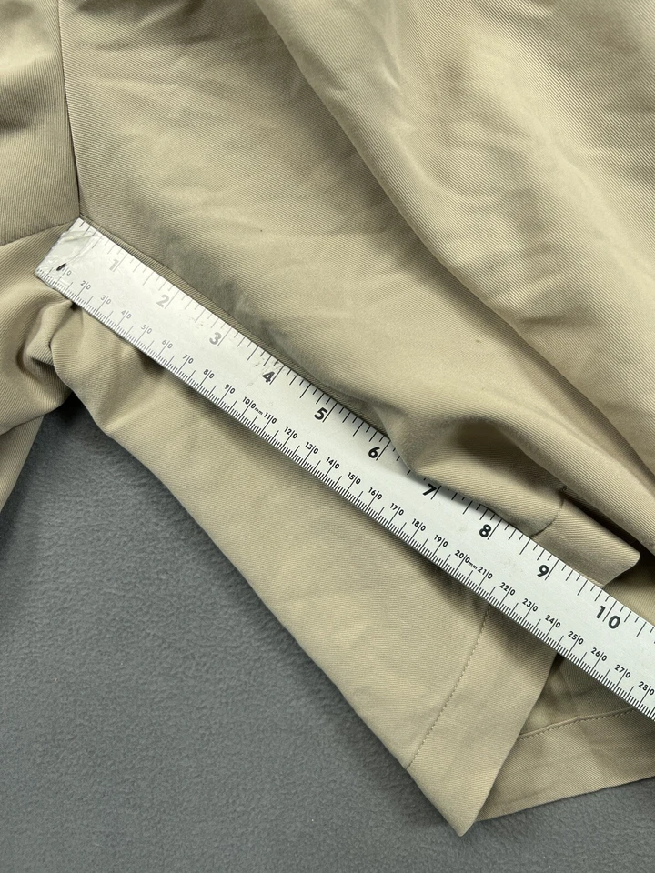 Cutter & Buck Shorts Mens 42 Khaki Pleated Golf Outdoor Casual Mens - Image 3 of 4