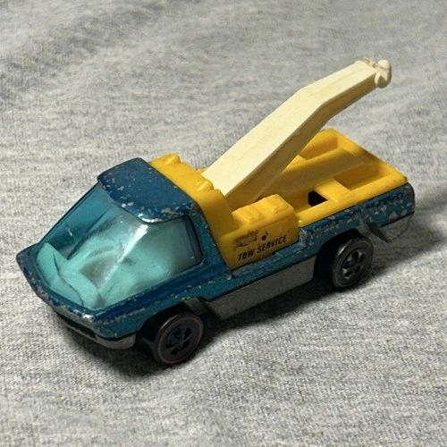 Vintage 1969 Hot Wheels Redline Diecast Aqua Blue Heavyweights Tow Truck.