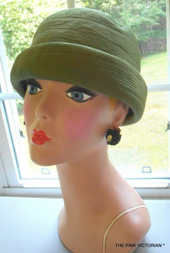 1940s VINTAGE LADIES HAT BY GABY'S 