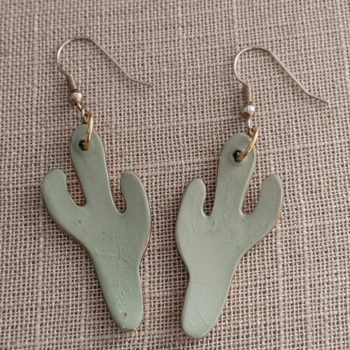 Vintage Artisan Cactus Dangle Earrings Porcelain Clay Green Gold Accents 2.5” - Picture 4 of 6