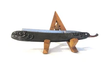 Vintage Clauss-Freemont O. Art Nouveau Raised Design Black Scales Straight Razor