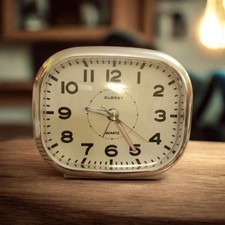 Orologio sveglia da tavolo