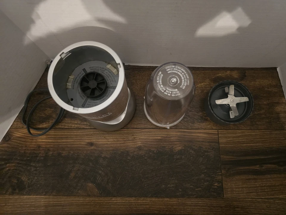 Licuadora Nutribullet Pro 900 Series NB-201 900 vatios base oro rosa/gris champán Foto 3 de 3