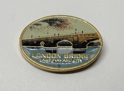 London Bridge Lake Havasu City Arizona Made In Canada Souvenir Lapel Pin (P200)