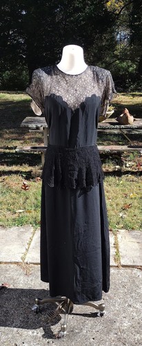 40s rayon gown/dress with lace peplum and fantastic scalloped bodice detailing