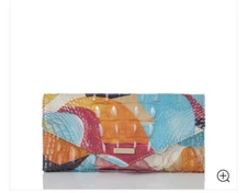 Brahmin Veronica wallet Expression