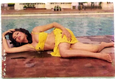 Bollywood Indien Schauspieler SONAM Sexy Badeanzug Bikini Alte Original Postk...