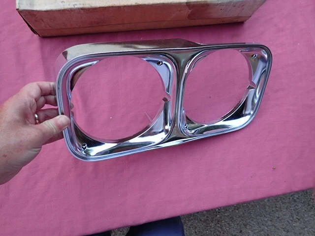 1972 年别克 Electra,LeSabre 车头灯挡板,LH,全新陈货! 1238283 — 第 4/4 张图片