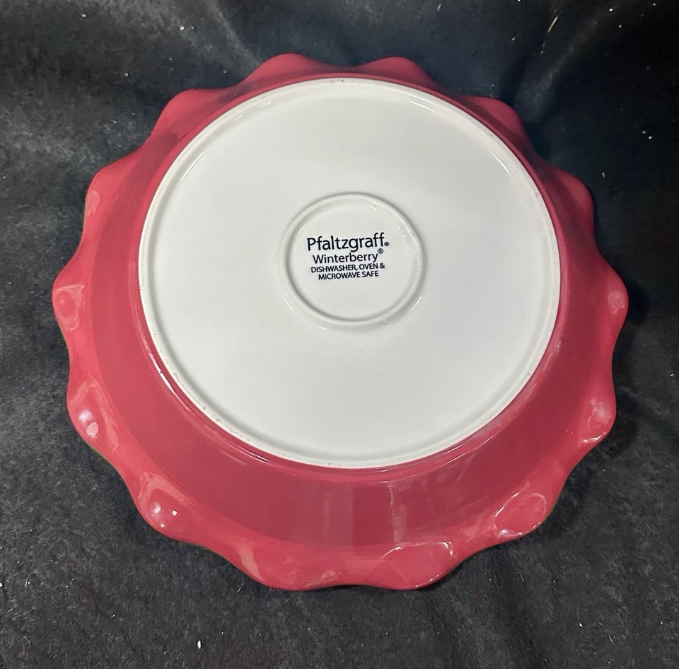 Pfaltzgraff Winterberry Pie Plate Rare HTF. MINT! - Image 3 of 4