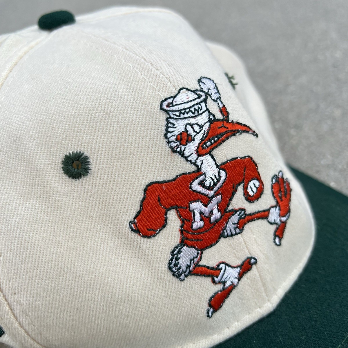 VTG 90's University of Miami Hurricanes Football Sports