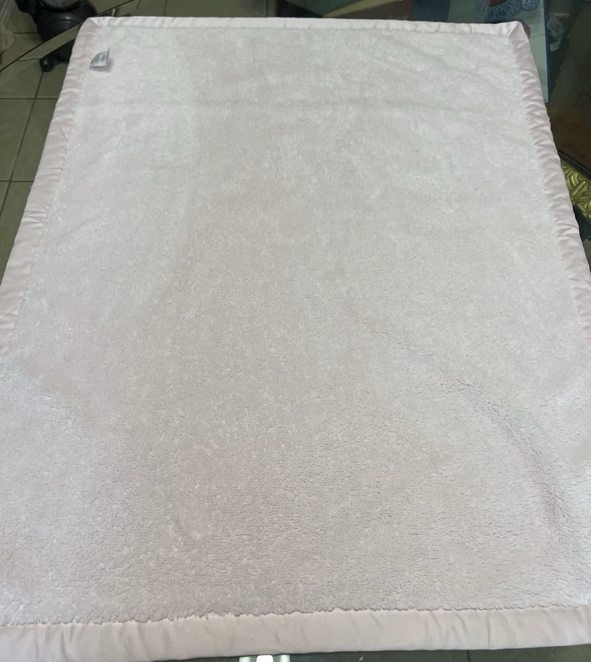 Manta de felpa Koala Baby Toys R Us rosa Minky mate satinado ribete reversible 2014 Foto 3 de 4