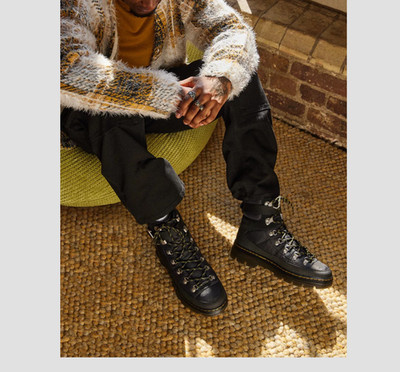 Dr. Martens Combs Tech Quilted Casual Boots MSRP$180 PERFECT FOR Everyday Work !
