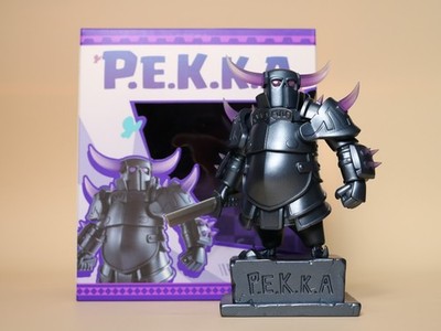 Authentic Supercell Clash of Clans/ Clash Royale Pekka PVC Figure