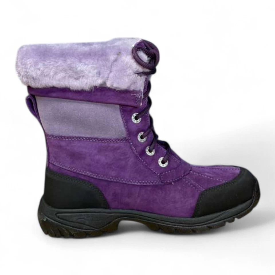 Botas de invierno para niños Ugg BUTTE de cuero impermeables forradas de piel de oveja, púrpura Foto 3 de 4