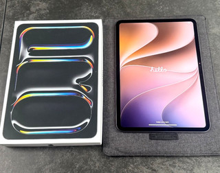 Apple iPad Pro 11" M4 256GB WiFi Space Black Boxed and Case bundle 96% 🔋