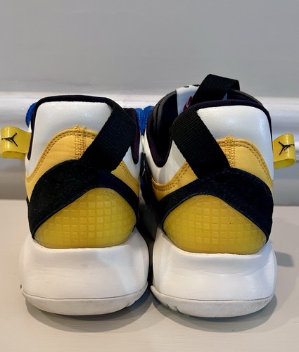 Jordan MA2 Low University Gold CW6594-700 Kids Size 6Y - Afbeelding 8 van 19
