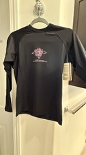 SURFWARE HAWAIIAN CLASSICS PREMIUM RASH GUARD SZ L UV 50 BLACK PINK HIBISCUS