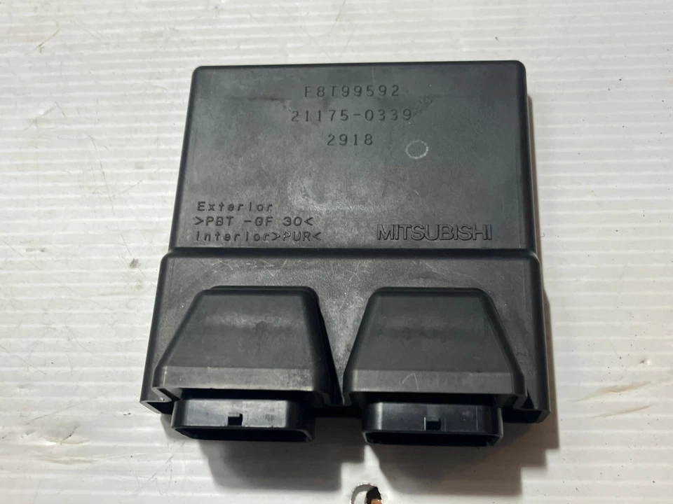 G2U 2013 Kawasaki Vulcan Nomad 1700 Ecu F8T99592 211750339 29187400 Miles OEM Foto 3 de 4