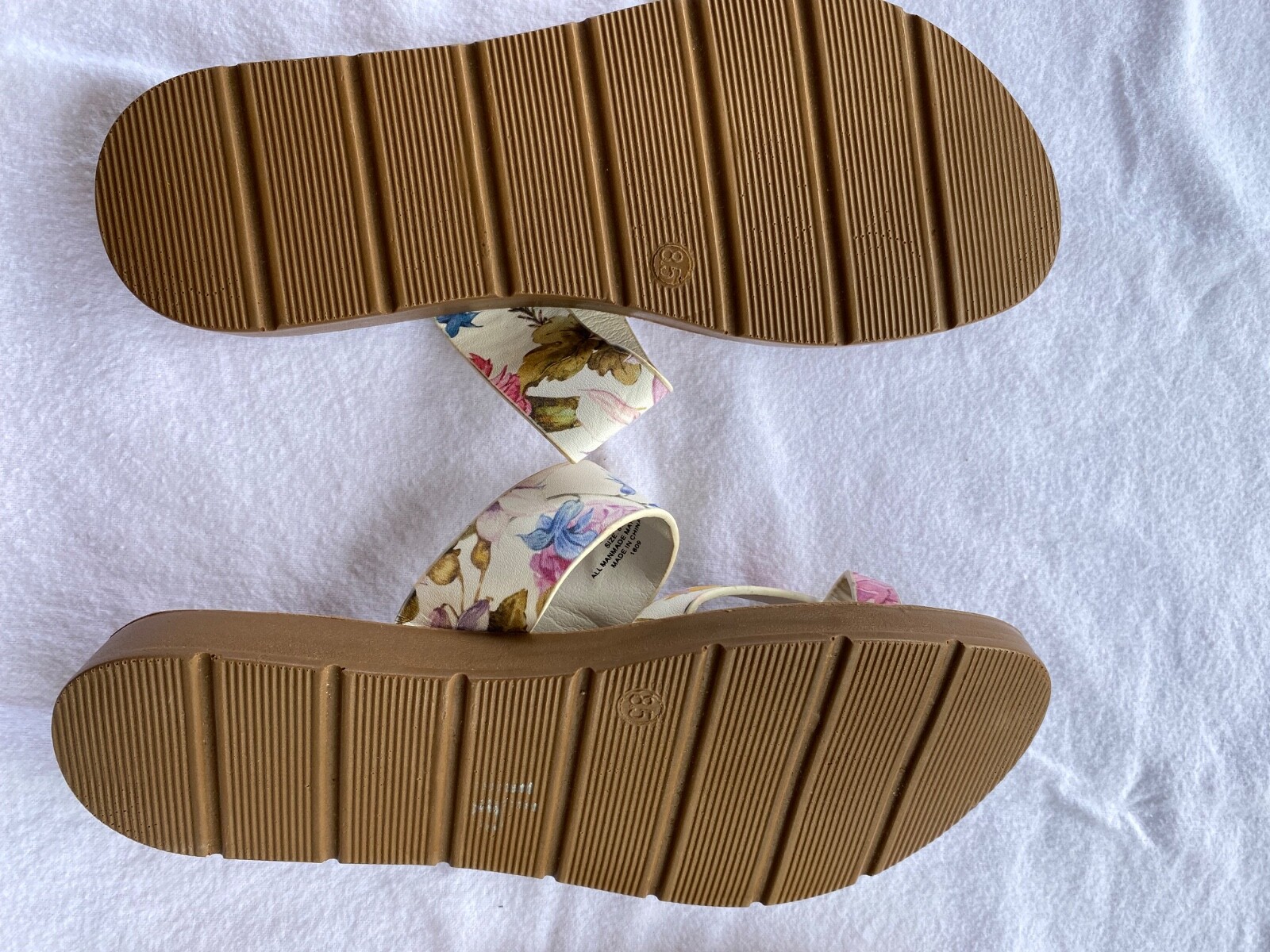 PANTOFOLA D’ORO 2 paia di pantofole casual da donna taglia 8 5 una floreale una tono oro