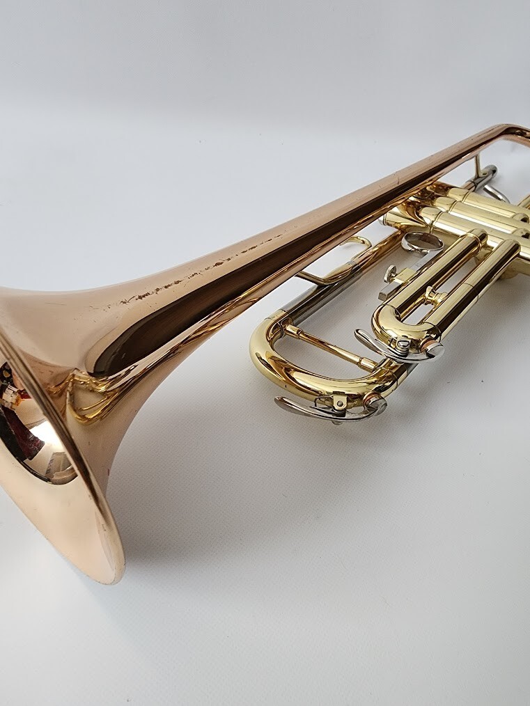 トランペットYAMAHA YTR-3325 Yamaha YTR-3325 Trumpet gold Mouthpeace Musical instrument