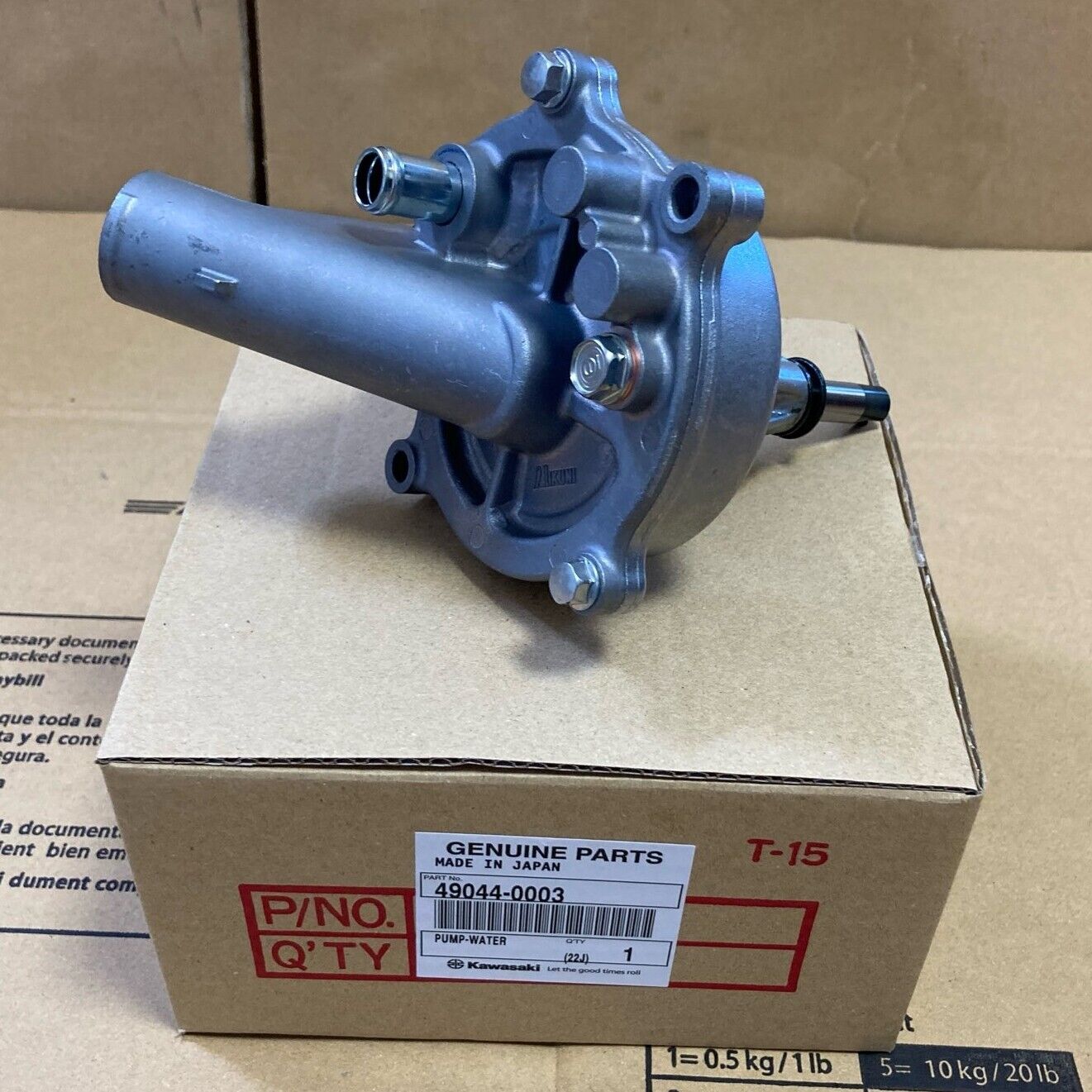 【NEW】Kawasaki Genuine ZX1000 Ninja ZX-10R Water Pump 49044-0003 From Japan