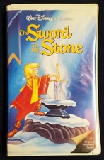 Walt Disney's Classic The Sword in the Stone (Clamshell VHS, 1998)