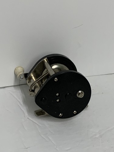 Comet Level-Wind Reel Model X3C Vintage Caster Japan 4 To 1 Ratio Metal Gears - Imagen 7 de 12