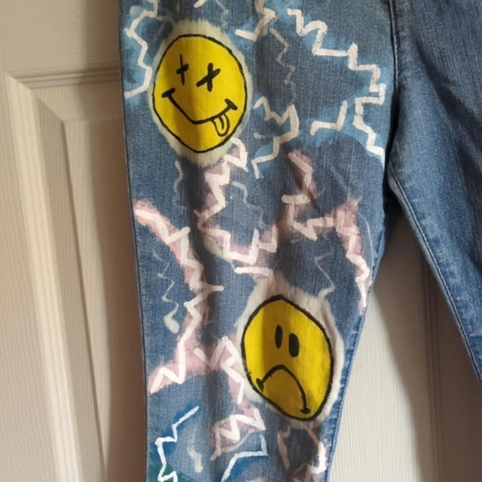 Children's Place Super Skinny Sz 16 Embellished Jeans Painted Emogies Blue Denim - Image 2 of 4