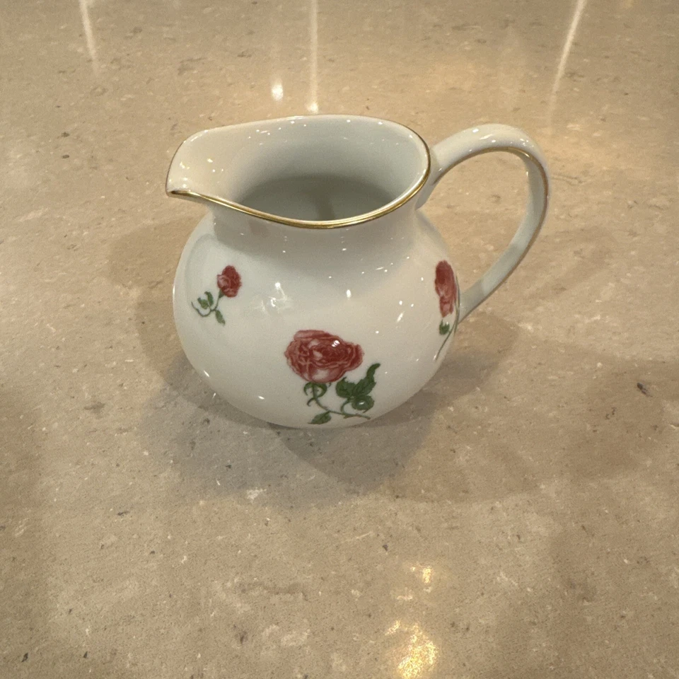 RALPH LAUREN DAPHNE PINK ROSES AND GREEN LEAVES PORCELAIN CREAMER 3.75 In. Tall - Image 3 of 4
