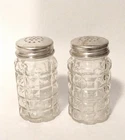 Vintage Anchor Hocking Quilt Or Waffle Pattern S & P Shakers Set