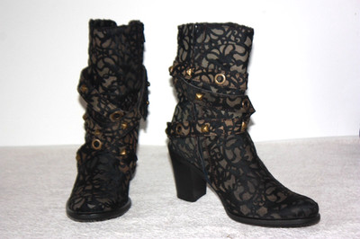 MISS D Stiefeletten mit Riemchen Leder bedruckt schwarz Gr. 35 sehr guter Zustand
