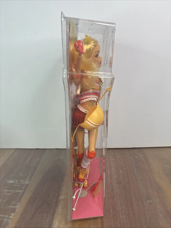 Muñeca retro glamorosa Kennedy Roller Girls My Scene 2006 Mattel K8259 Barbie Foto 3 de 4