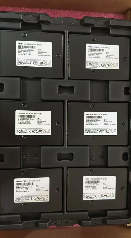 Samsung PM983a 960GB SSD 2.5" U.2 PCIe 3.0 NVMe MZ-QLB960B MZQLB960HBJR-00W07 - Image 2 of 2