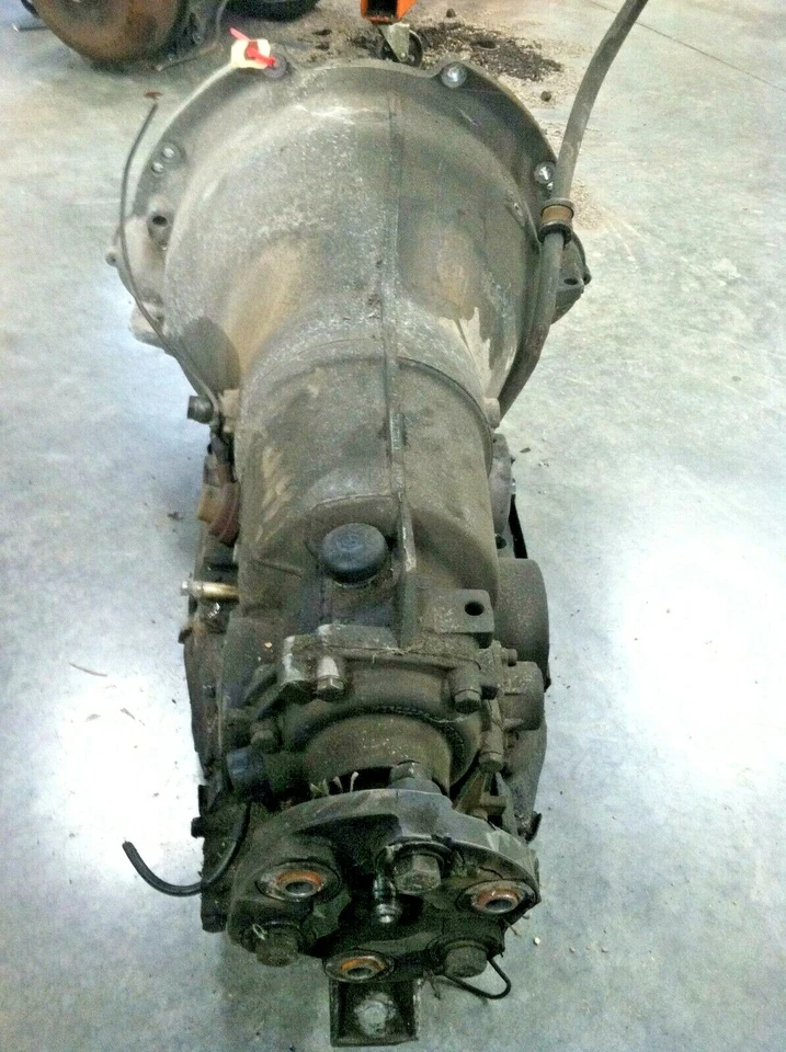 Mercedes-Benz 380sec W126 1981-1985 ~ transmisión Foto 3 de 4