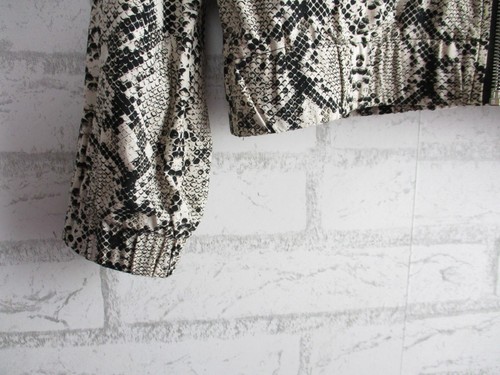 Decjuba kids /girls jacket black brown snakeskin /Python print 12 yrs zip front - Picture 3 of 9