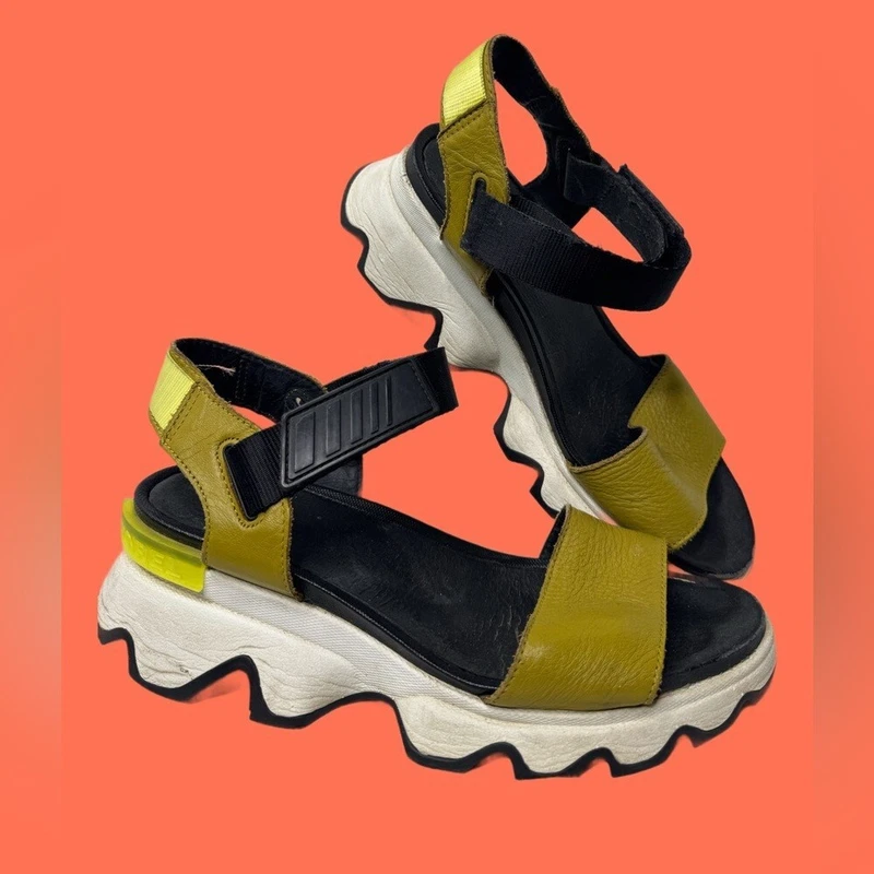 sorel kinetic impact leather 