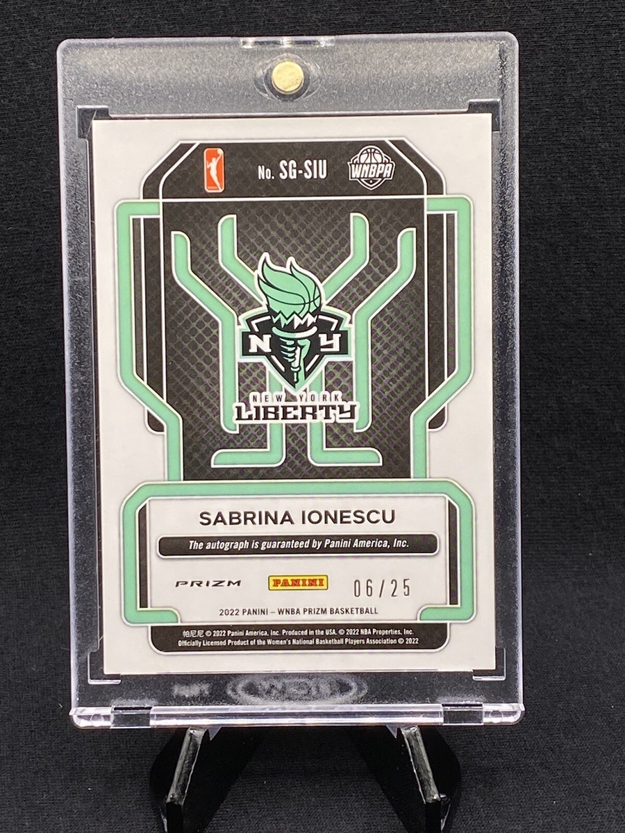2022 Panini Prizm WNBA Sabrina Ionescu Signatures Green