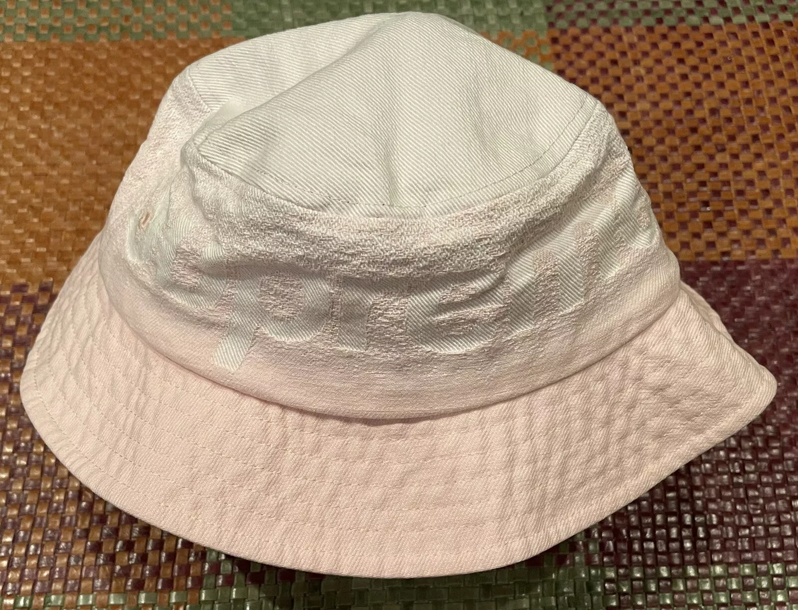 Concasseur en denim jacquard rose Supreme Fade SnM SS22 neuf.
