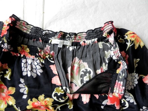 PATRIZIA PEPE Black Floral Viscose / Silk Shirt Blouse Size 40 to fit UK 8 - Picture 7 of 7