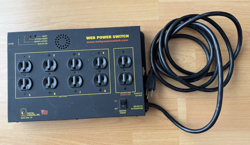 Digital Loggers Inc. LPC-3 Web Power Switch PDU 8-Outlet 100-240VAC 15A