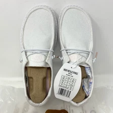 Hey Dude Wendy Metallic Sparkle White Women’s Slip-On Shoe W7 (EU 38) 41082-100