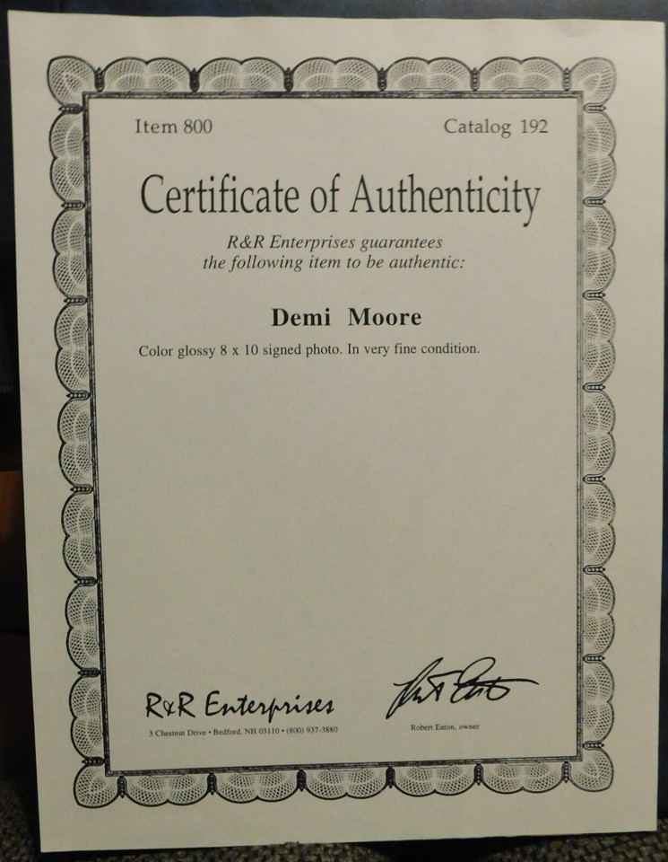 Demi Moore autographed 8x10 photo with COA of this beautiful & sexy