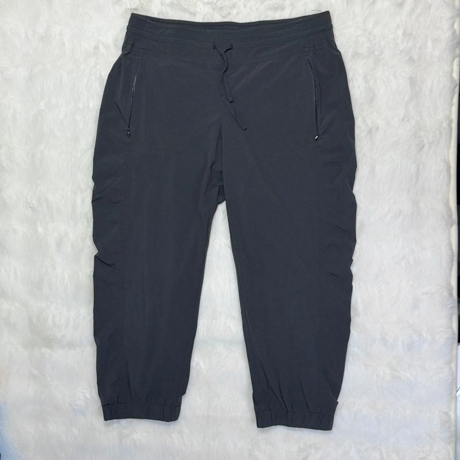 Athleta La Vie Capri 10