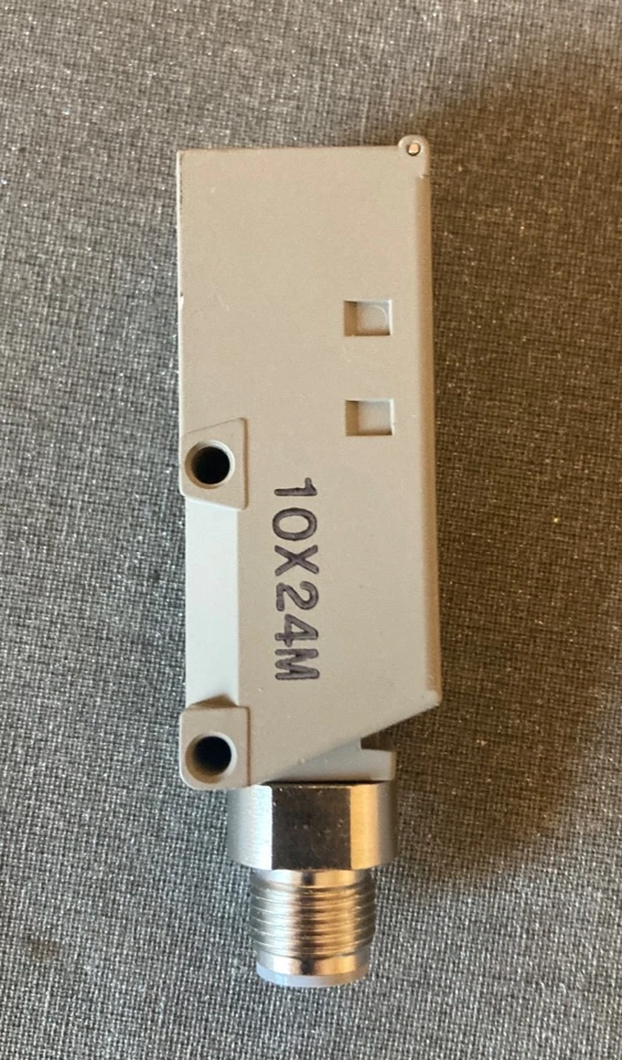 Omron E3S-CR66 Photoelectric Sensor, 3 m Retro-Reflective, 75 mm Dia Object - Image 3 of 4