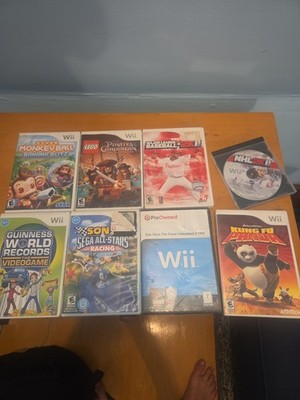 Various lots of wii games, third party games, Mostly sports.