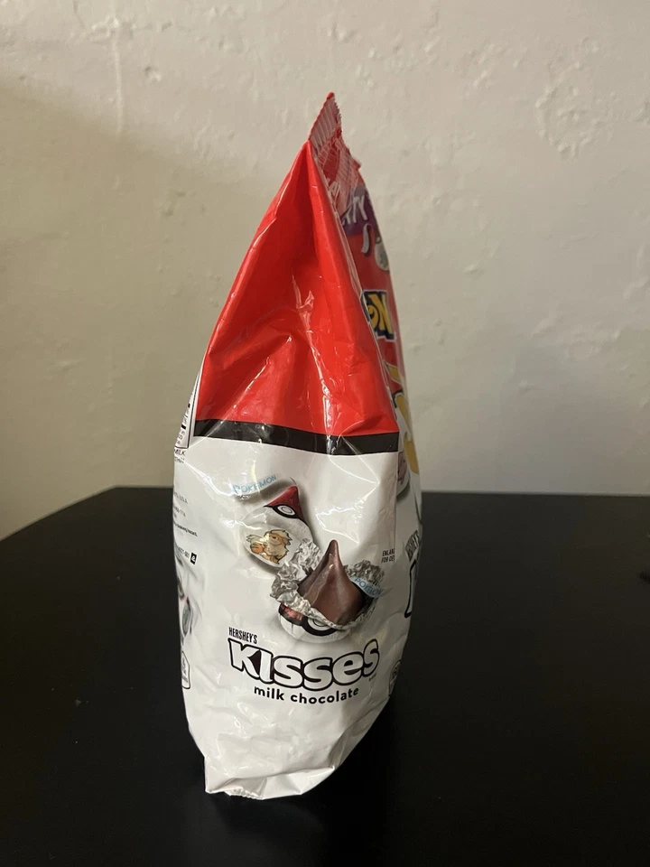 Pokémon Hershey's 特别版收藏品 Kisses Party 尺寸 34.1 盎司包 全新 — 第 3/4 张图片